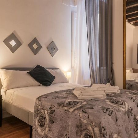 Fori Imperiali Elegant Apartment Rome Luaran gambar