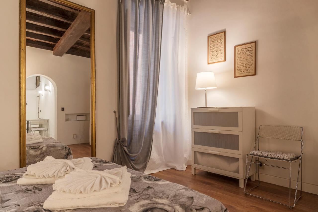 Fori Imperiali Elegant Apartment Rome Luaran gambar